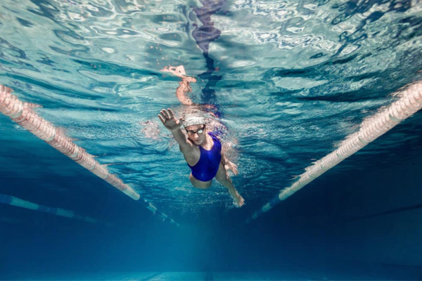 فواید ورزش شنا برای سلامتی