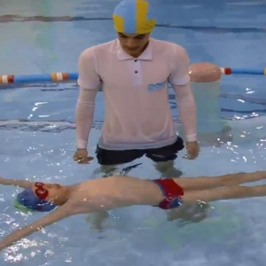 آموزش شنا اصفهان