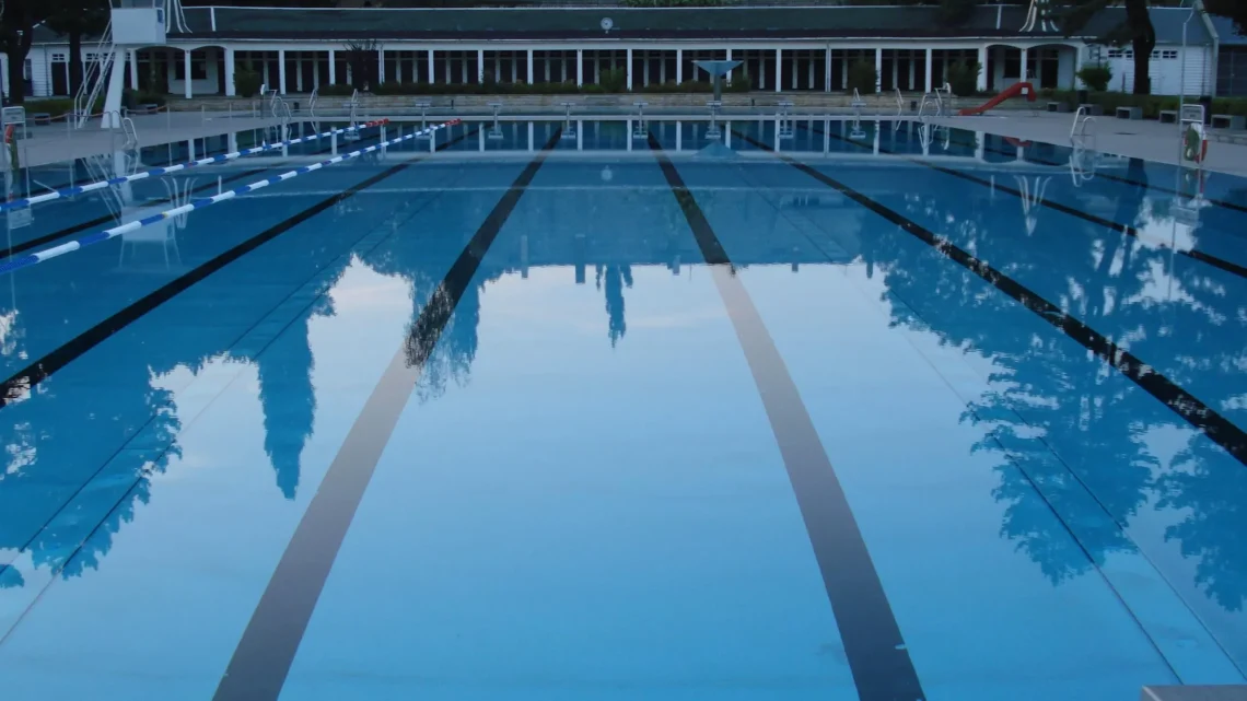 کلر و فواید آن در آب استخر